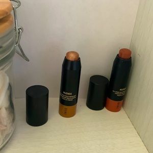 Nudestix nudies: blush in sun kissed and highlight in hey honey and mini mascara